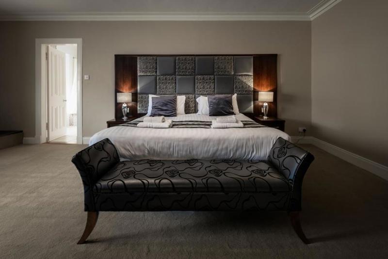 The Buchanan Arms Hotel X BWH
