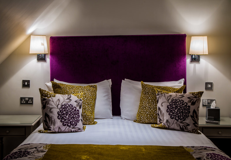 A Warm Welcome To The Casa Hotel, Yateley